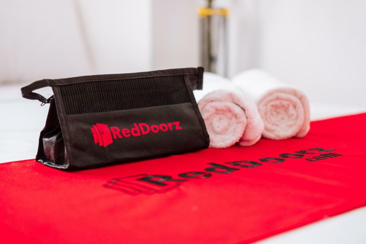Reddoorz Premium @ Amaia Skies Avenida Manila Eksteriør billede